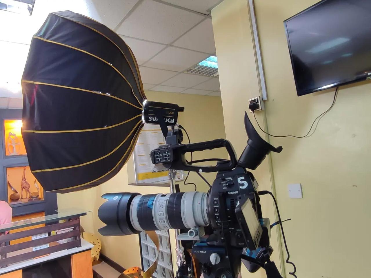 Creative Savvy Photography: Capturing the identity of your business